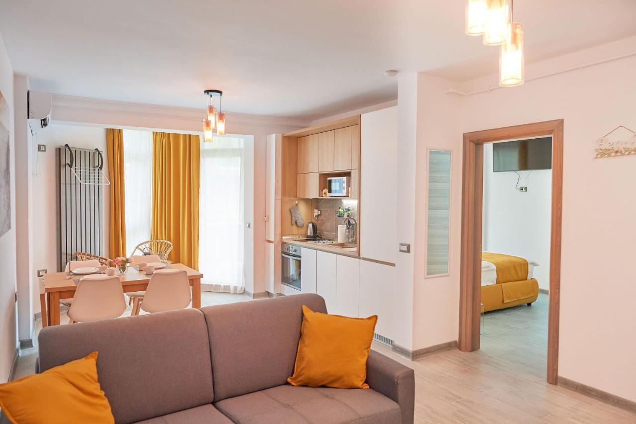 Opal Luxury Apartment 109 Spa N Pool Beach Resort Năvodari Esterno foto